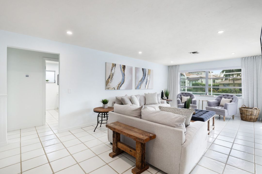 2150 Shad Ct, Naples, FL 34102