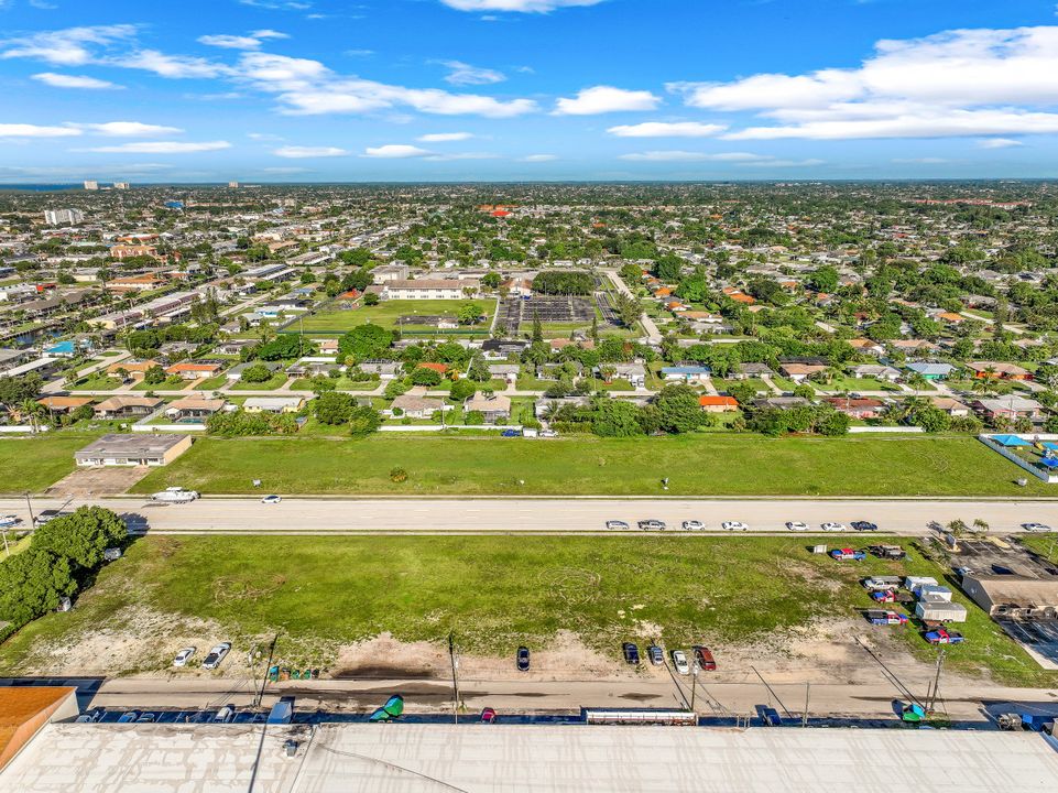 SE 15th Ave, Cape Coral, FL 33904