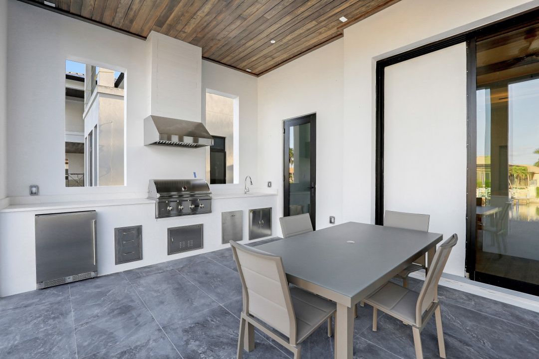 765 Pelican Ct, Marco Island, FL 34145