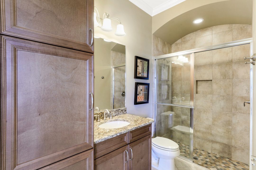 7413 Byrons Way, Naples, FL 34113