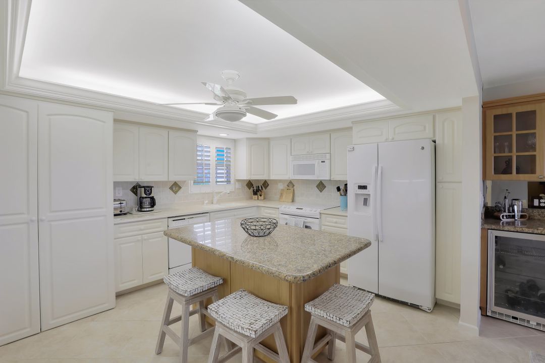 1011 Swallow Ave #305, Marco Island, FL 34145