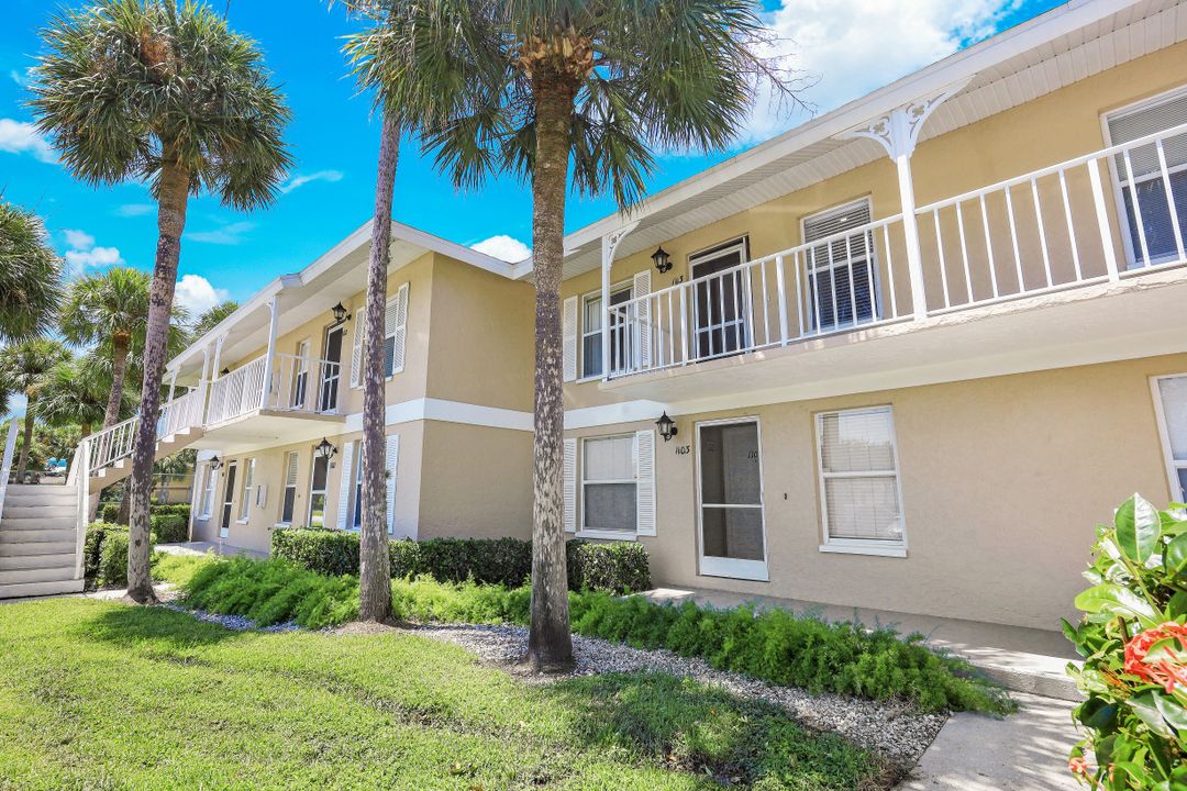 1315 Mainsail Dr #1113, Naples, FL 34114