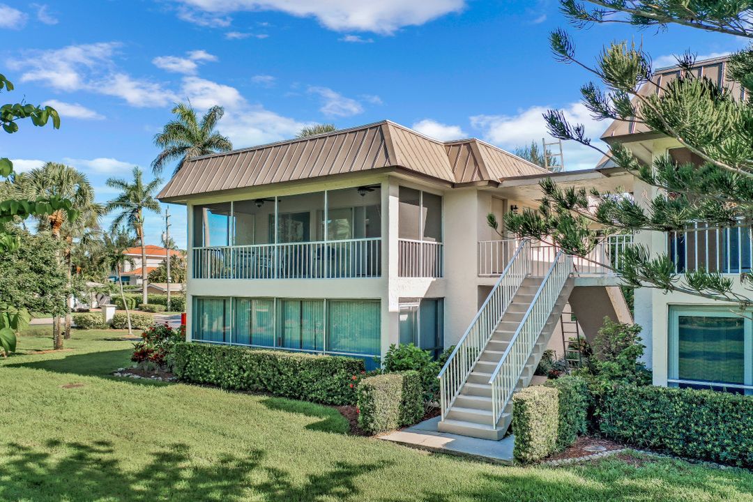 1549 Sandpiper St #92, Naples, FL 34102