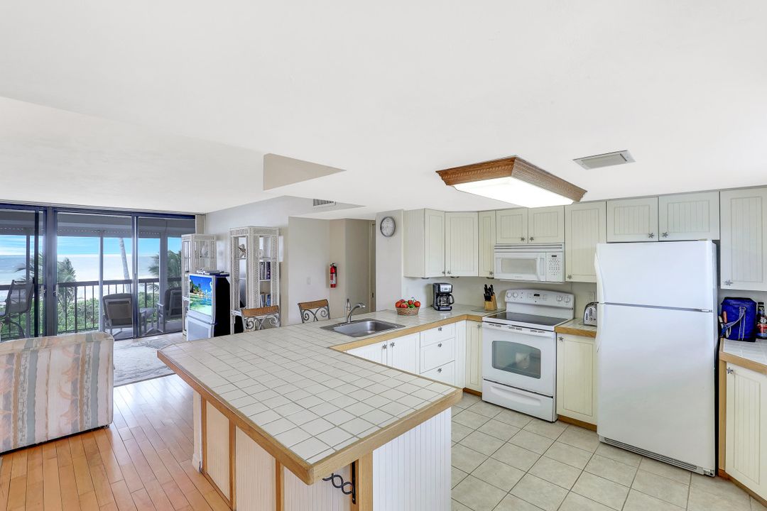 26300 Hickory Blvd, Bonita Springs, FL 34134