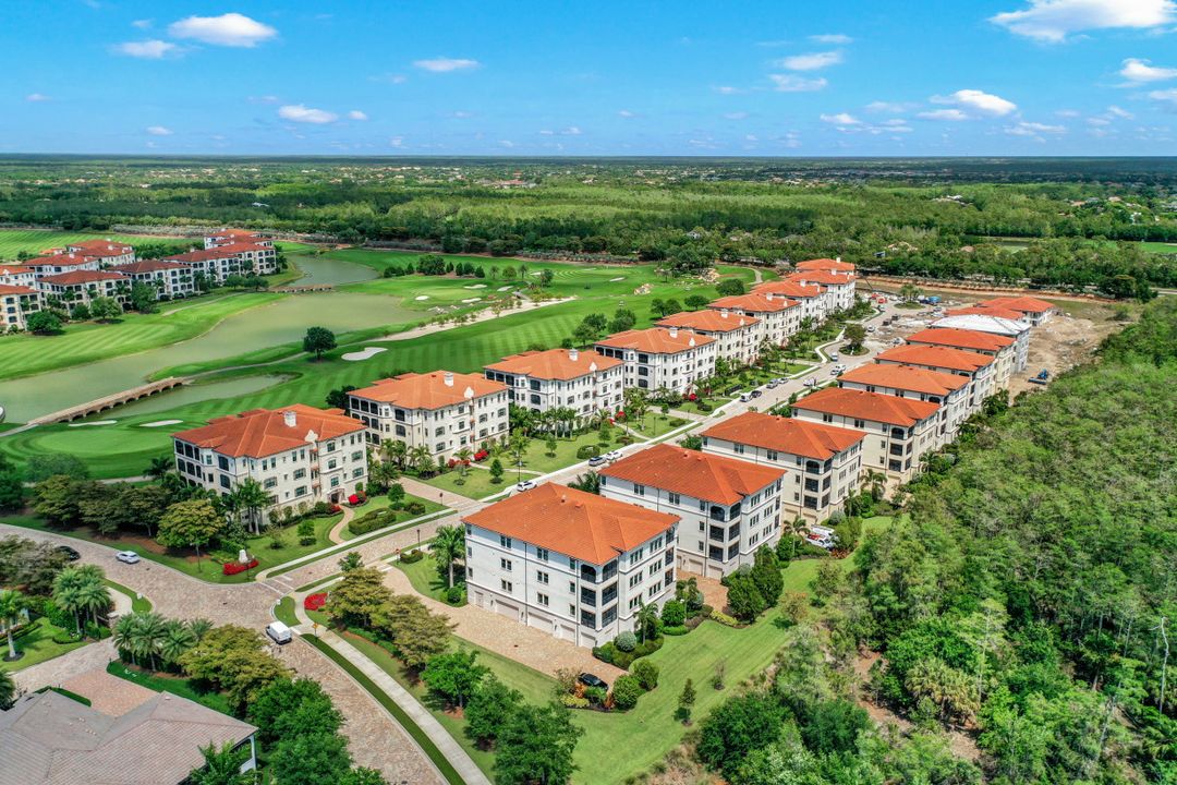 16390 Viansa Way #102, Naples, FL 34110