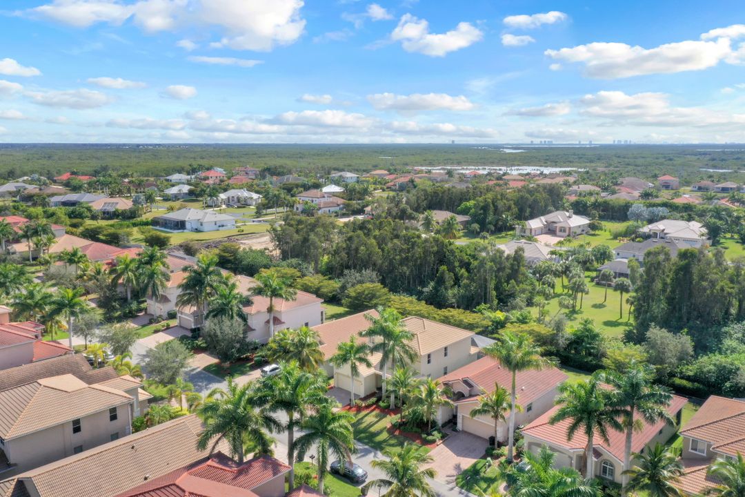 8616 Sumner Ave, Fort Myers, FL 33908