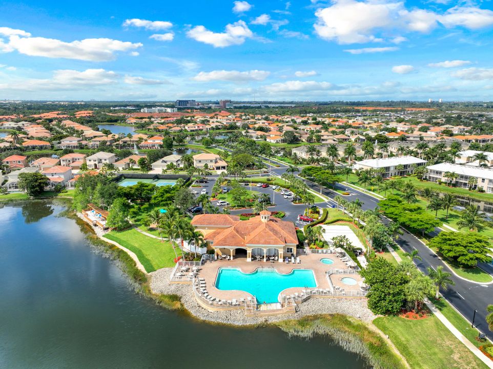 8709 Paseo De Valencia St, Fort Myers, FL 33908