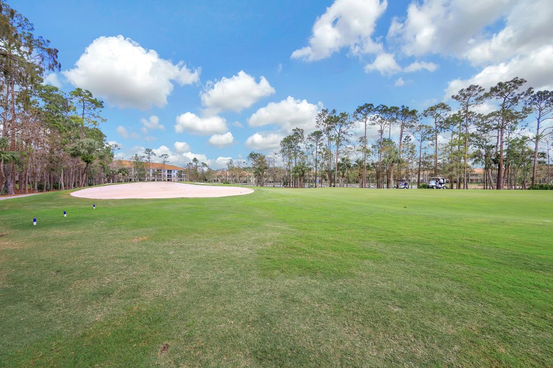 8259 Parkstone Pl #206, Naples, FL 34120