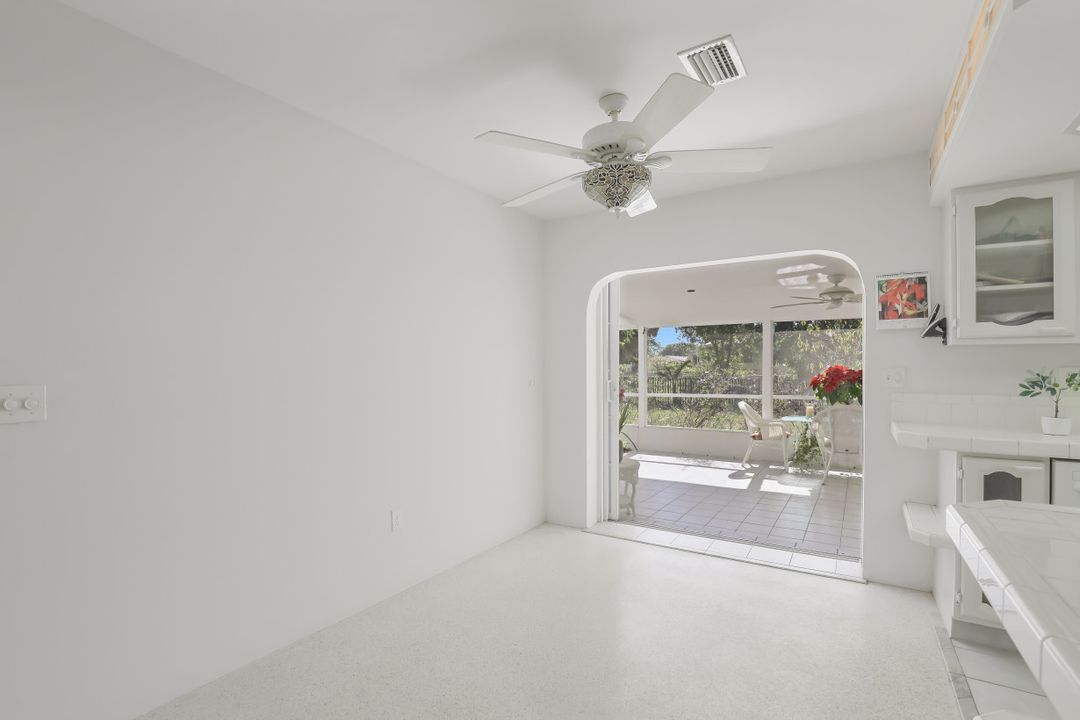 3096 Buena Vista Ln, Naples, FL 34105