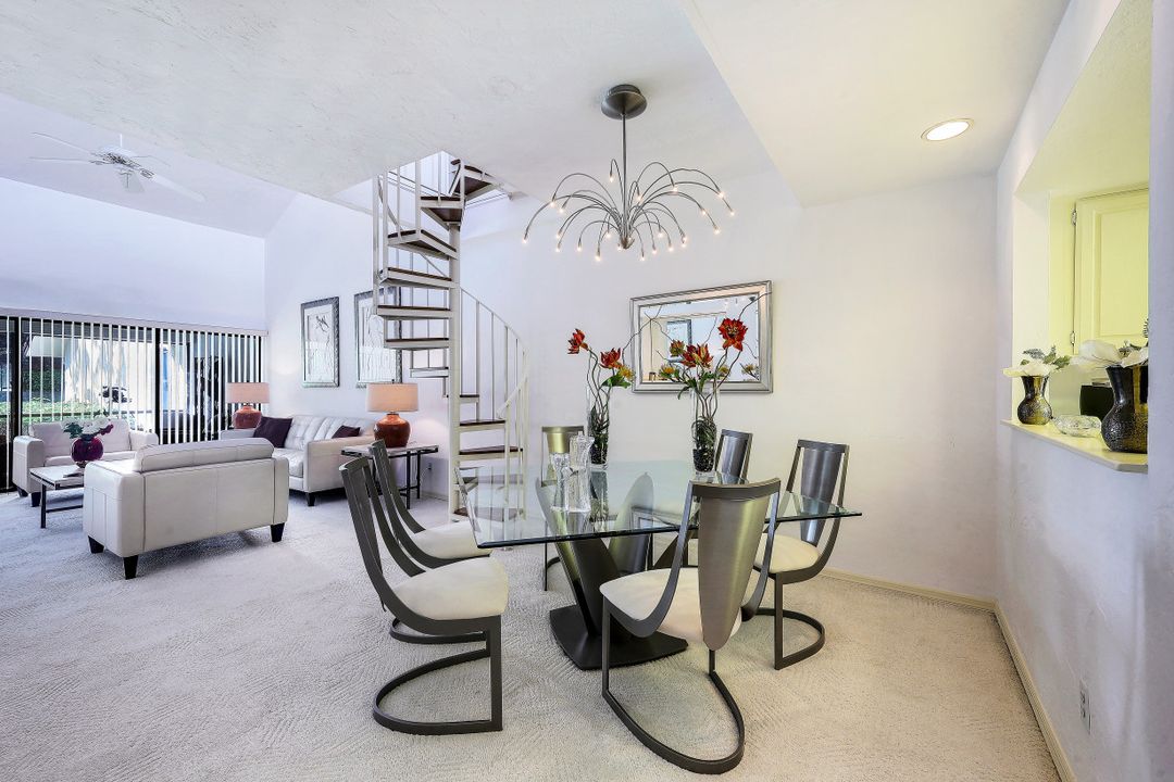 2128 Buckingham Ln, Naples, FL 34112