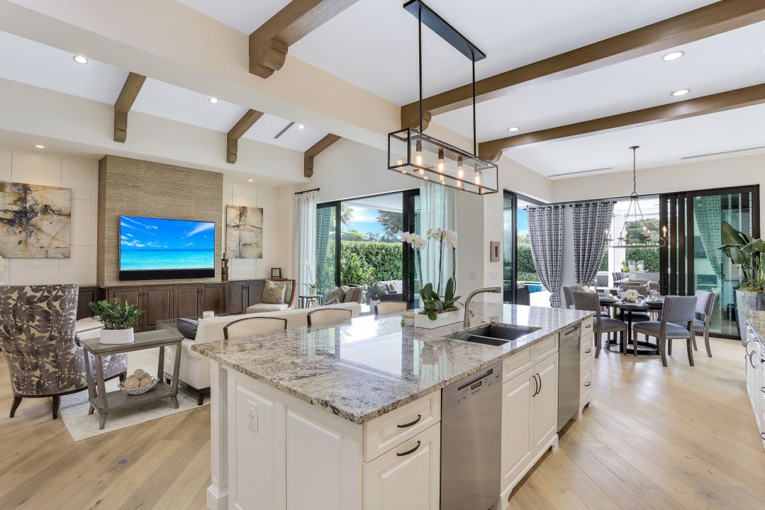 16904 Fairgrove Way, Naples, FL 34110