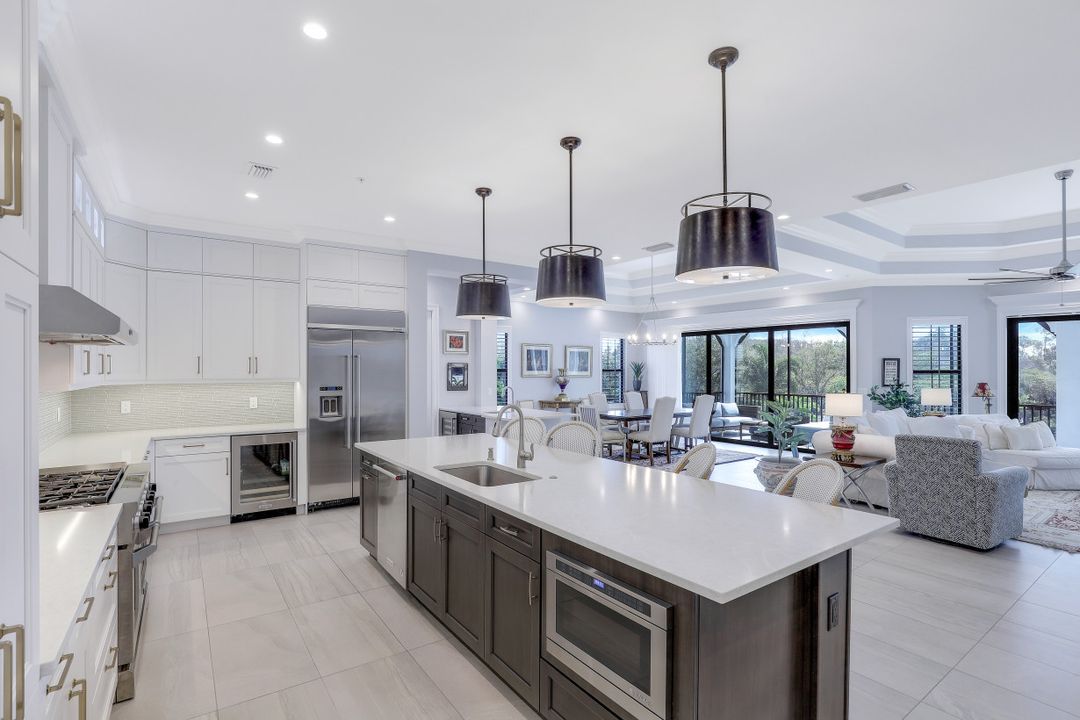 16380 Corsica Way #201, Naples, FL 34110