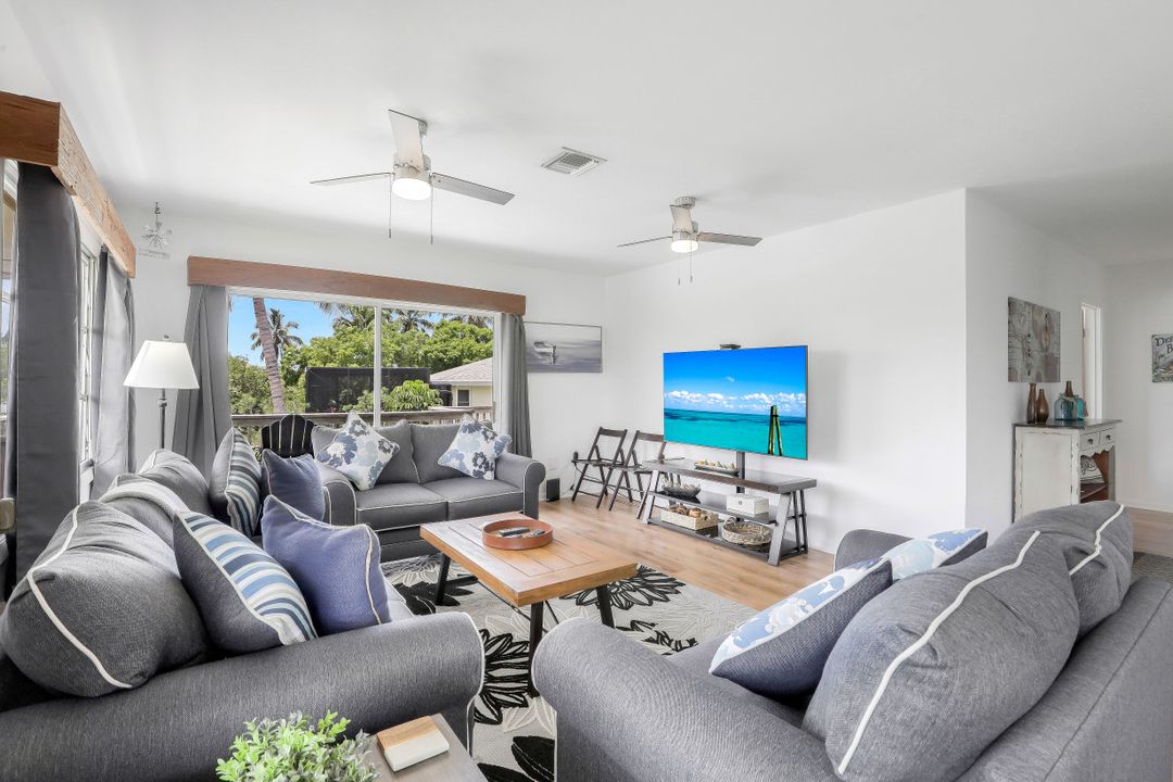 670 Palm Ave, Marco Island, FL 34145