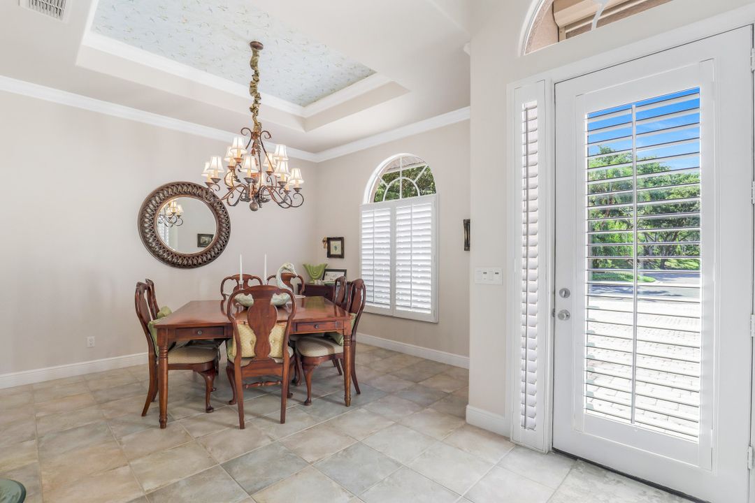 6900 Anthurium Ln, Naples, FL 34113