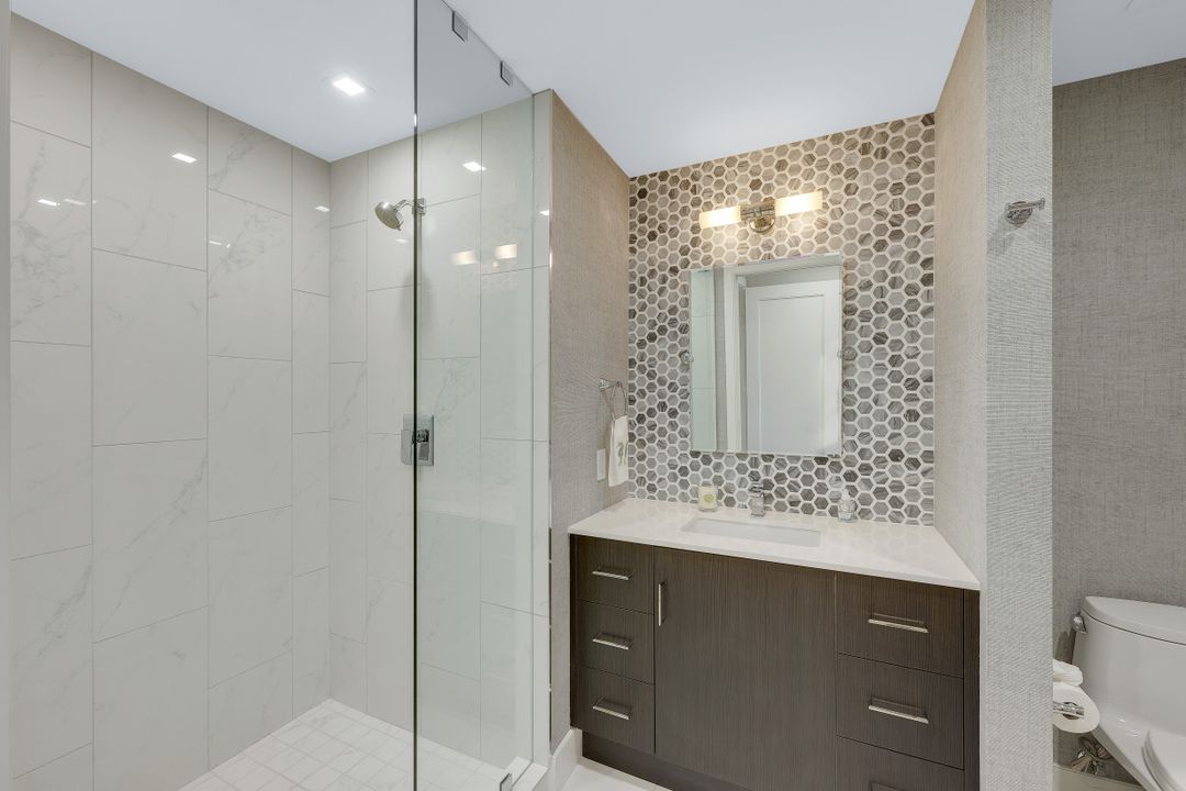 13915 Old Coast Rd #805, Naples, FL 34110