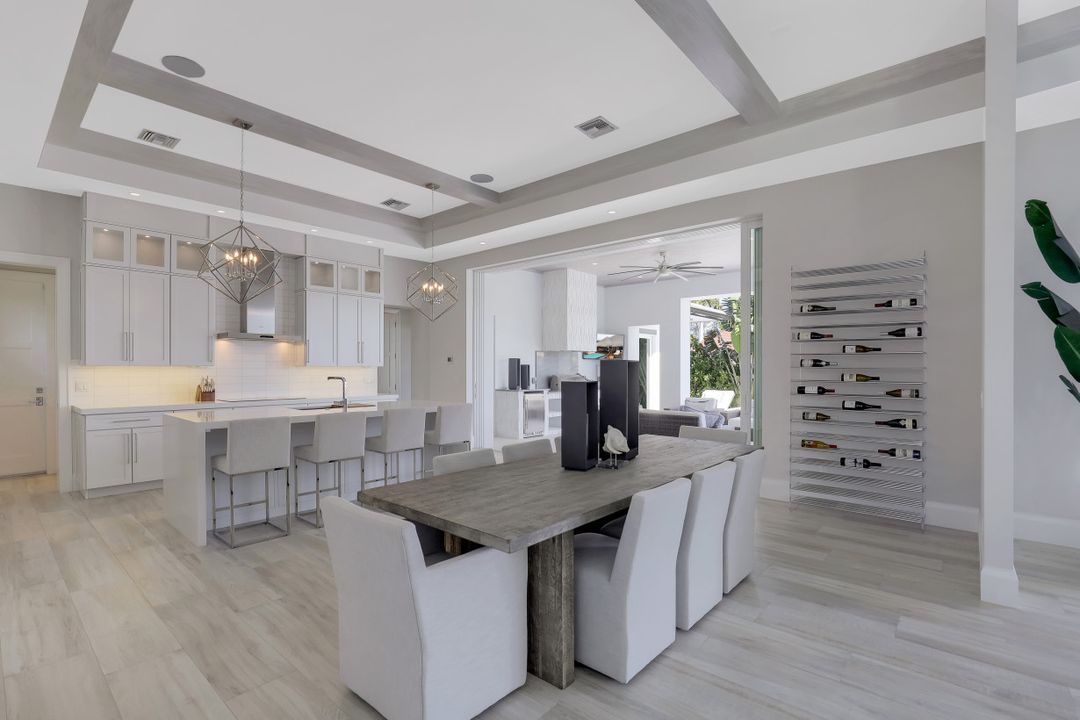 1061 Dana Ct, Marco Island, FL 34145