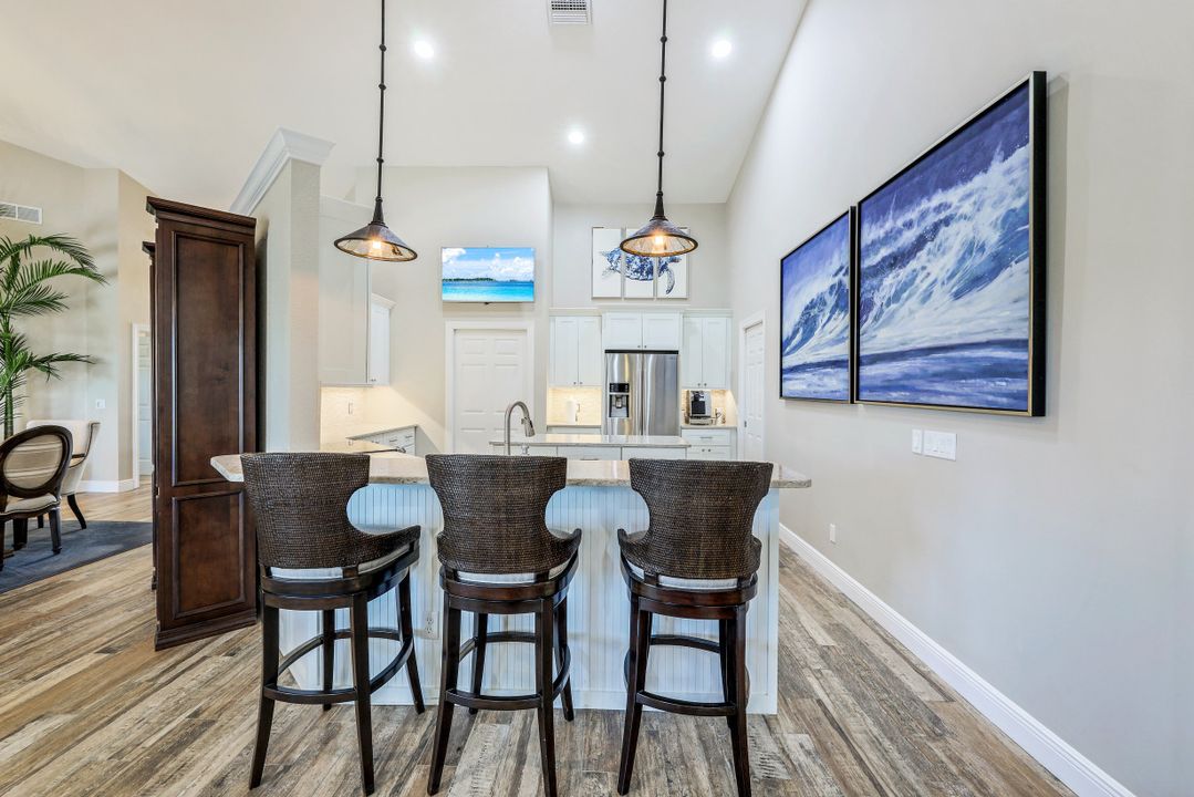 8979 Morgan Ct, Naples, FL 34113