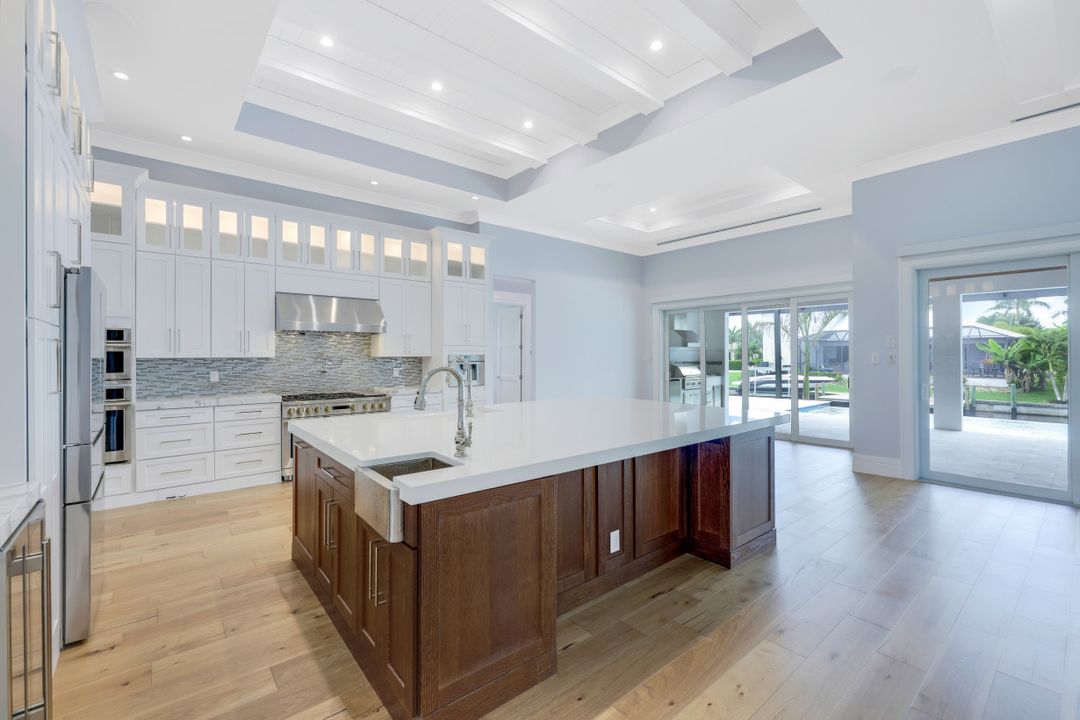 5311 Mayfair Ct, Cape Coral, FL 33904