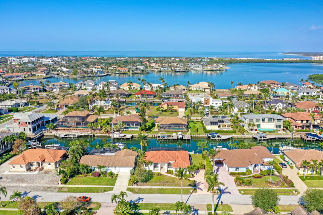 718 Nautilus Ct, Marco Island, FL 34145