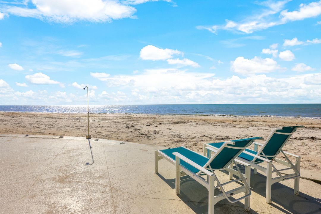 2885 Gulf Shore Blvd N  #803, Naples, FL 34103