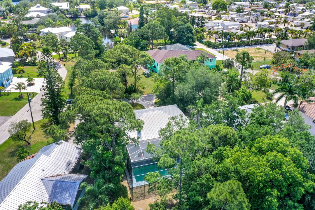 3610 Riviera Cir, Bonita Springs, FL 34134