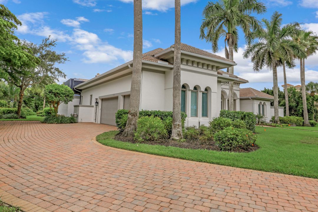 11430 Golden Eagle Ct, Naples, FL 34120