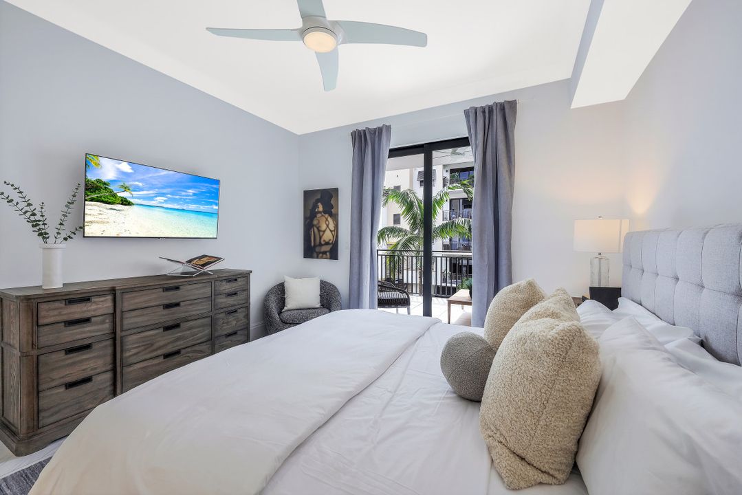 1135 3rd Ave S #303, Naples, FL 34102