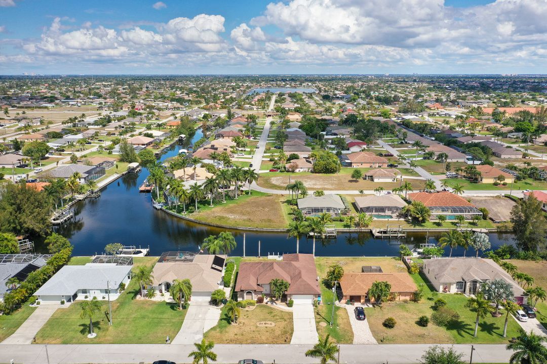 4323 SW 18th Pl, Cape Coral, FL 33914