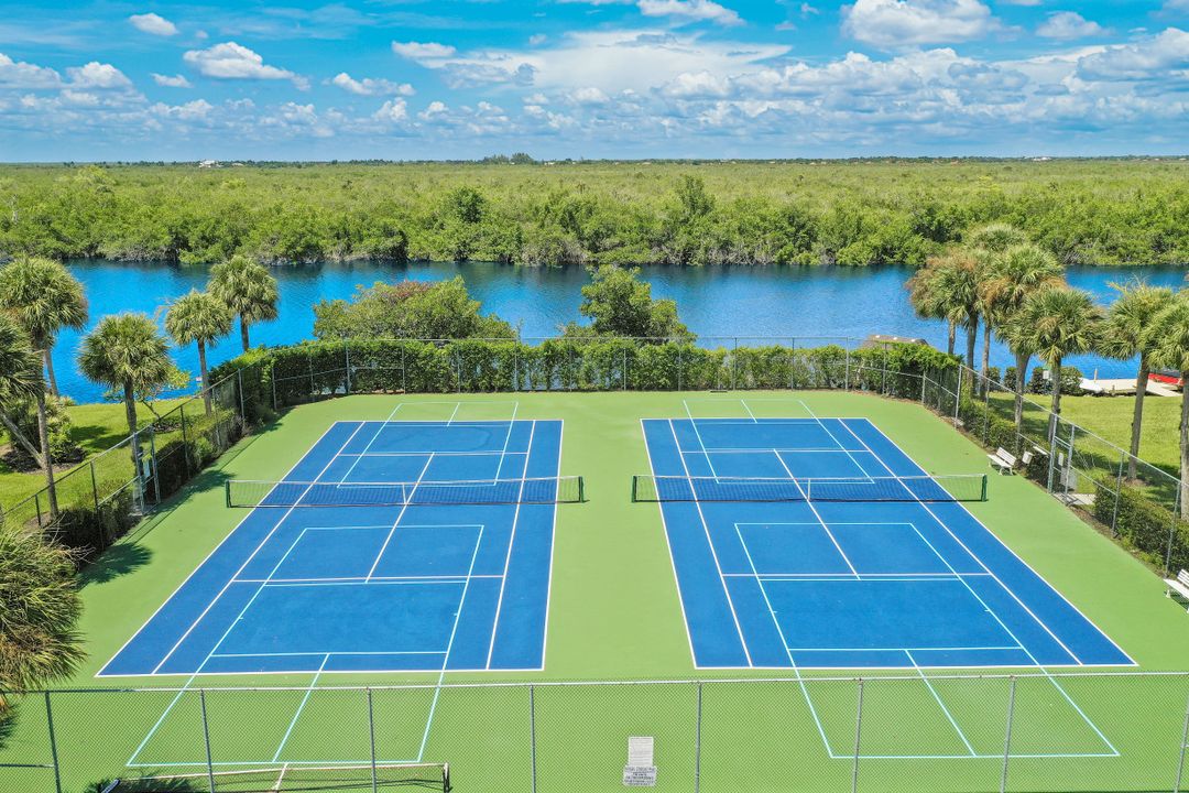 1315 Mainsail Dr #1113, Naples, FL 34114