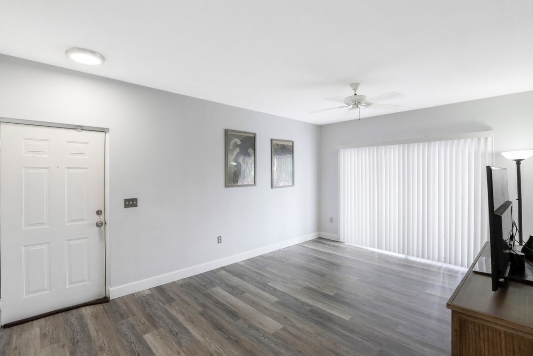 6330 Aragon Way #204, Fort Myers, FL 33966