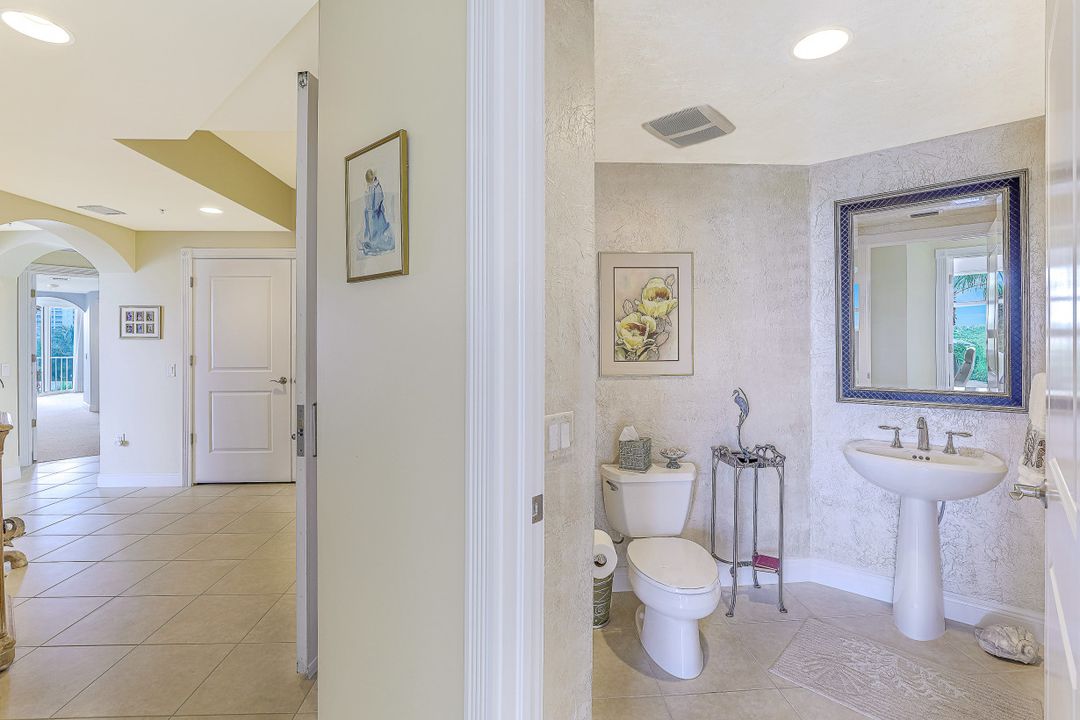 6081 Silver King Blvd #201, Cape Coral, FL 33914