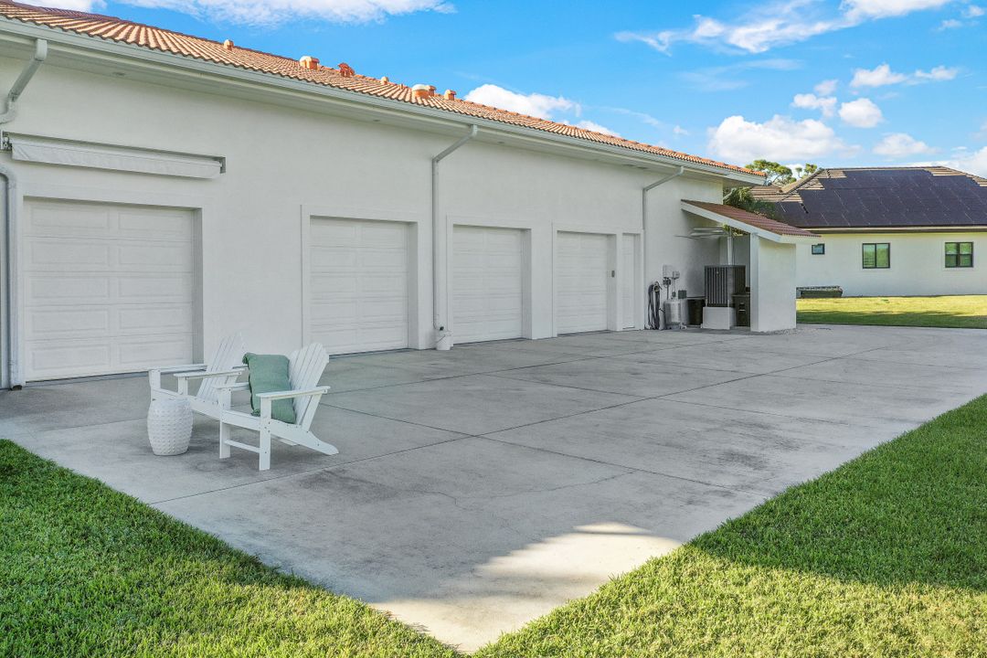 15361 Old Pine Ct, Fort Myers, FL 33912