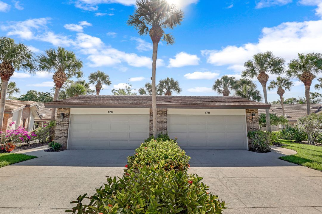 178 Cypress View Dr #C-34, Naples, FL 34113