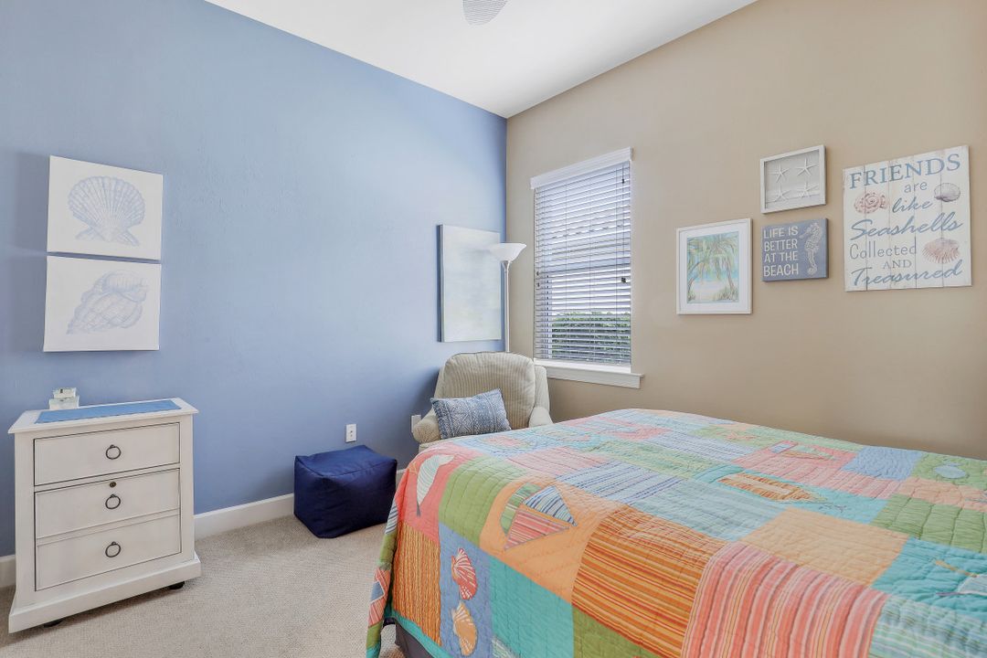 9574 Coquina Cir, Naples, FL 34120