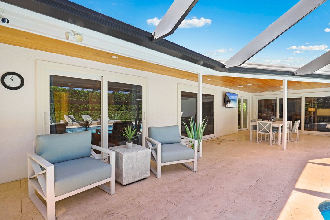 549 Neapolitan Way, Naples, FL 34103