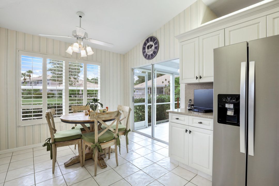 290 Emerald Bay Cir #L-2, Naples, FL 34110