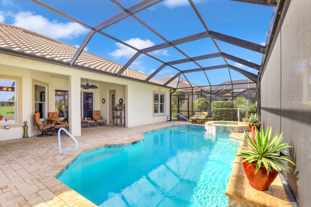 9609 Cobalt Cove Cir, Naples, FL 34120