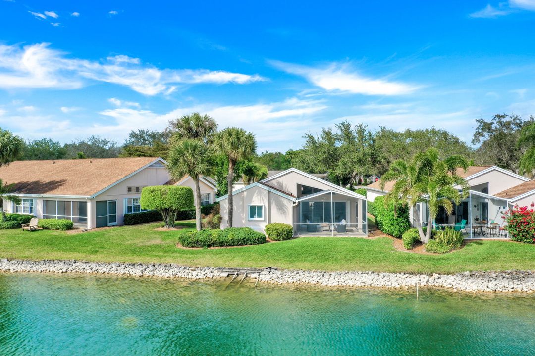 2810 Sailors Way, Naples, FL 34109