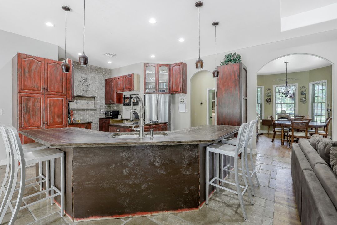 3074 Woodstock Ave, Naples, FL 34120