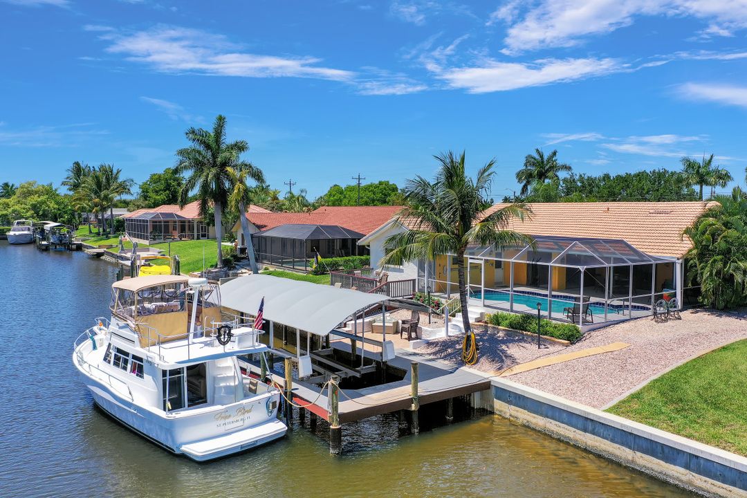 1708 Savona Pkwy, Cape Coral, FL 33904