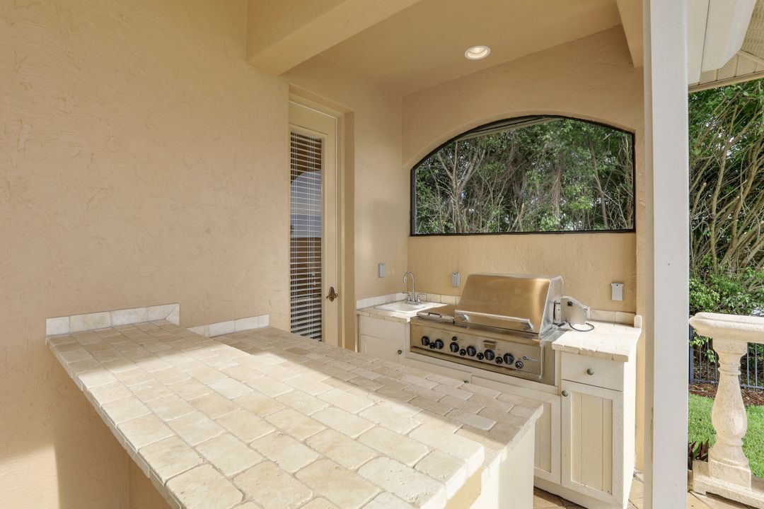 1404 Butterfield Ct, Marco Island, FL 34145