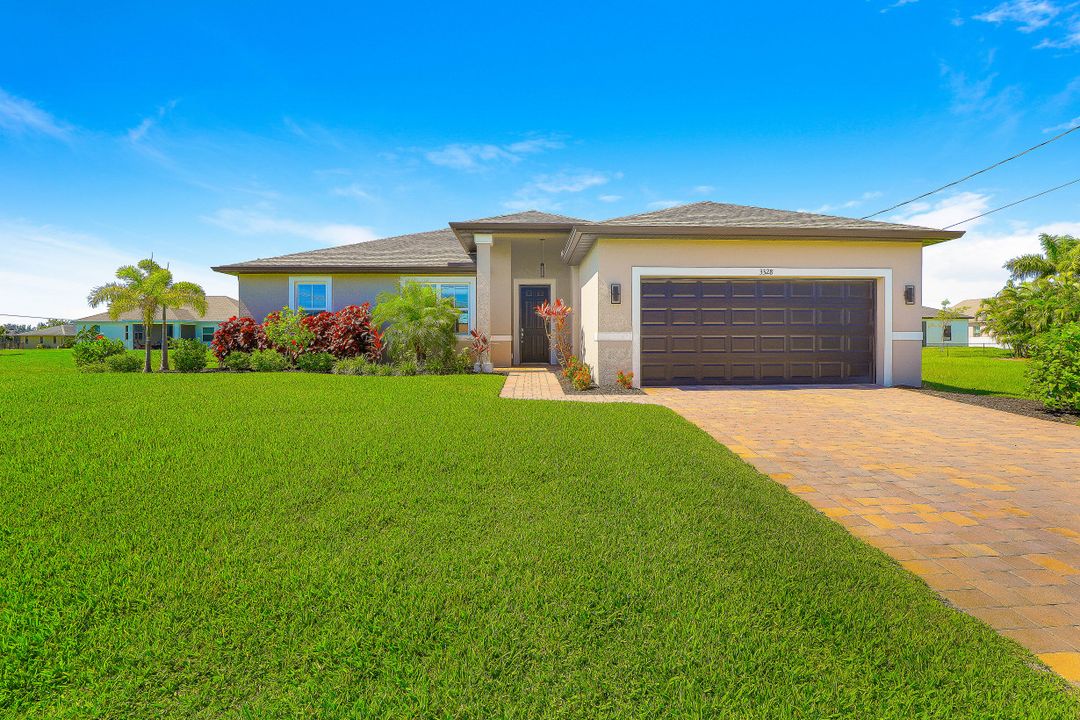 3328 NW 9th Terrace, Cape Coral, FL 33993