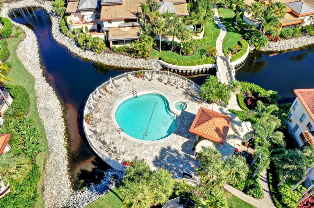 6710 Pelican Bay Blvd #435, Naples, FL 34108