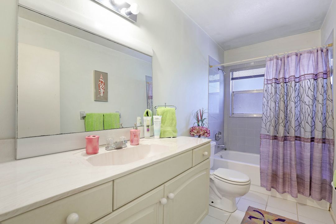 918 Santa Barbara Blvd, Cape Coral, FL 33991