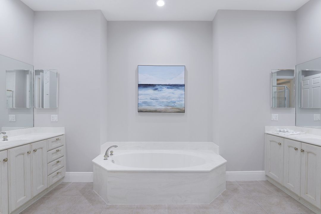 3720 Montreux Ln #203, Naples, FL 34114