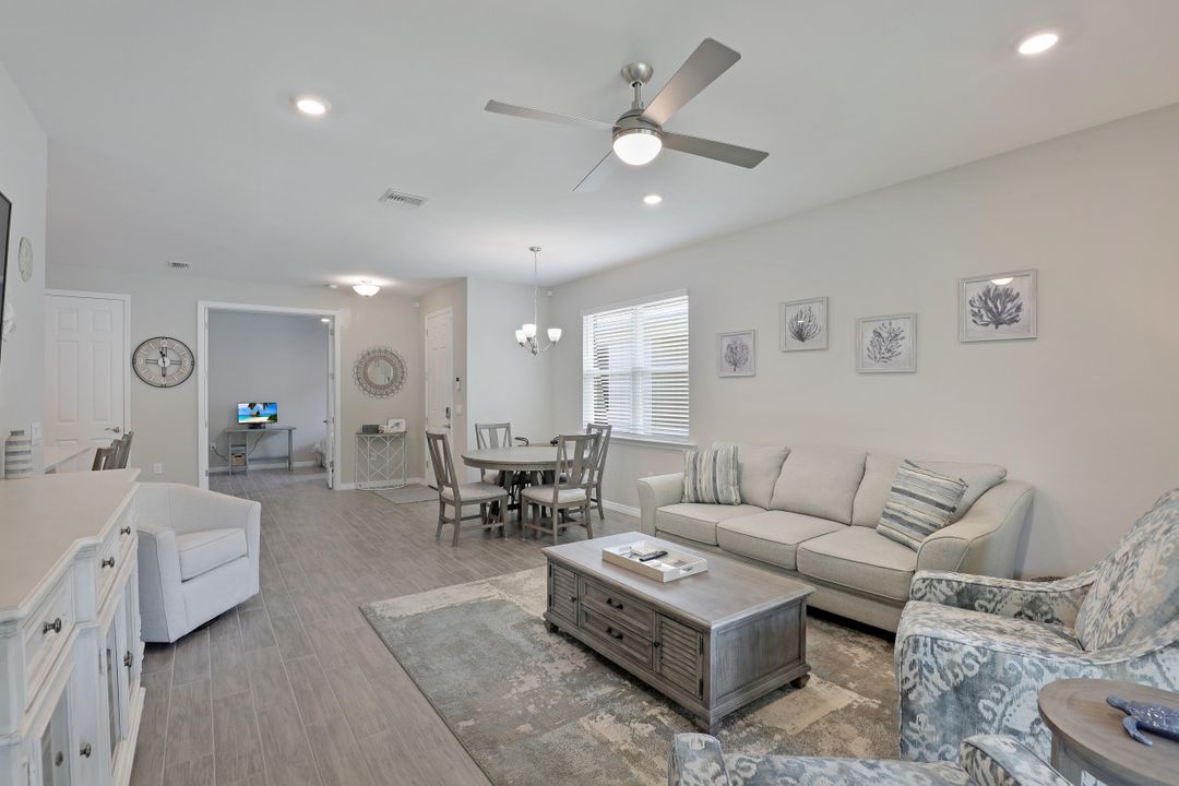 1077 Tranquil Brk Dr, Naples, FL 34114