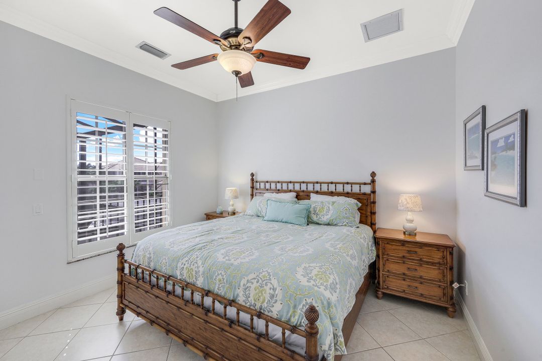 707 Plantation Ct, Marco Island, FL 34145