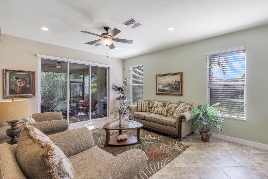 10106 Mimosa Silk Dr, Fort Myers, FL 33913