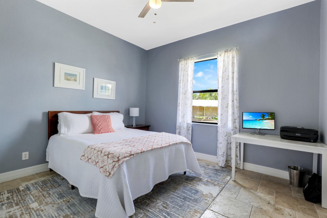 2511 SE 19th Ave, Cape Coral, FL 33904