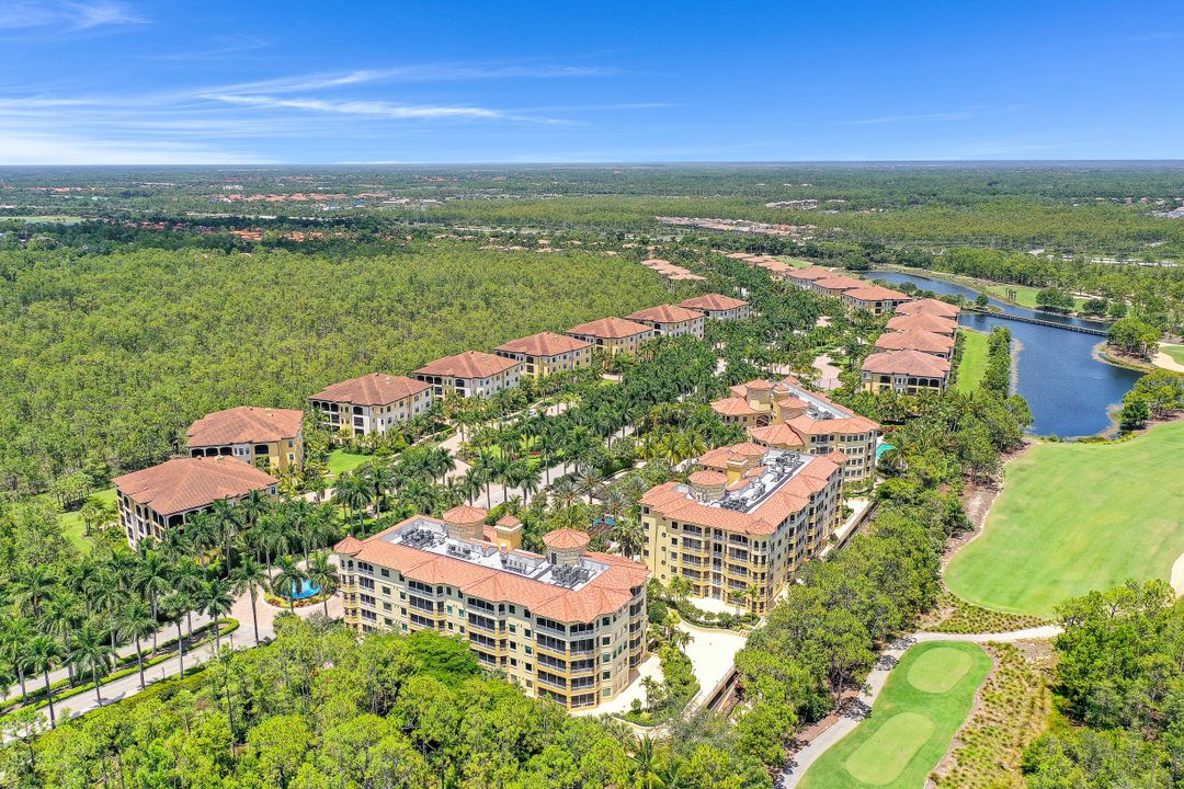 2738 Tiburon Blvd E #B-406, Naples, FL 34109